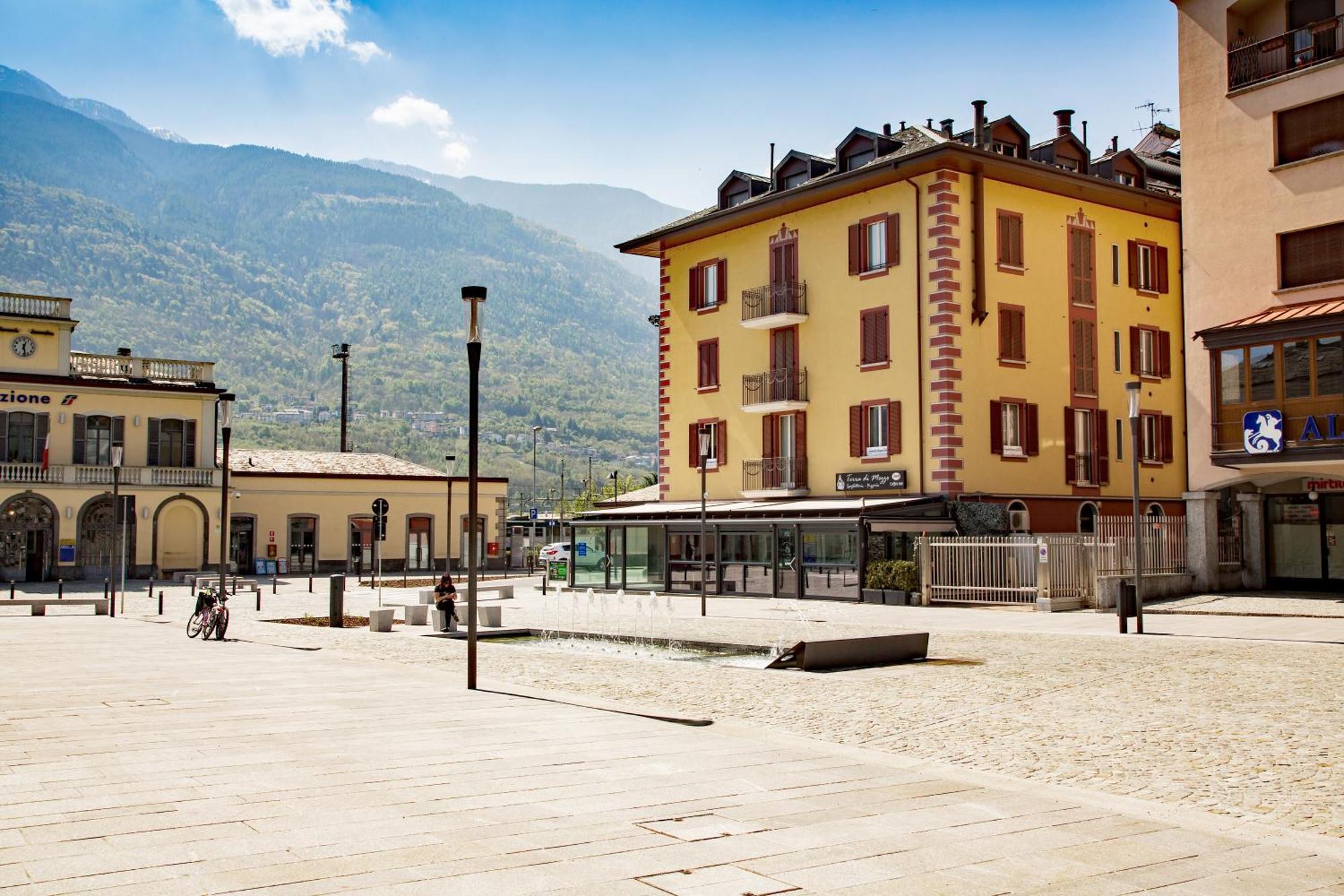 Residenza Il Castello Lejlighed Sondrio Eksteriør billede